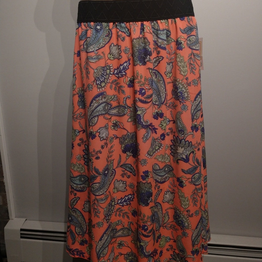 NWT LuLaRoe Lucy Skirt Large